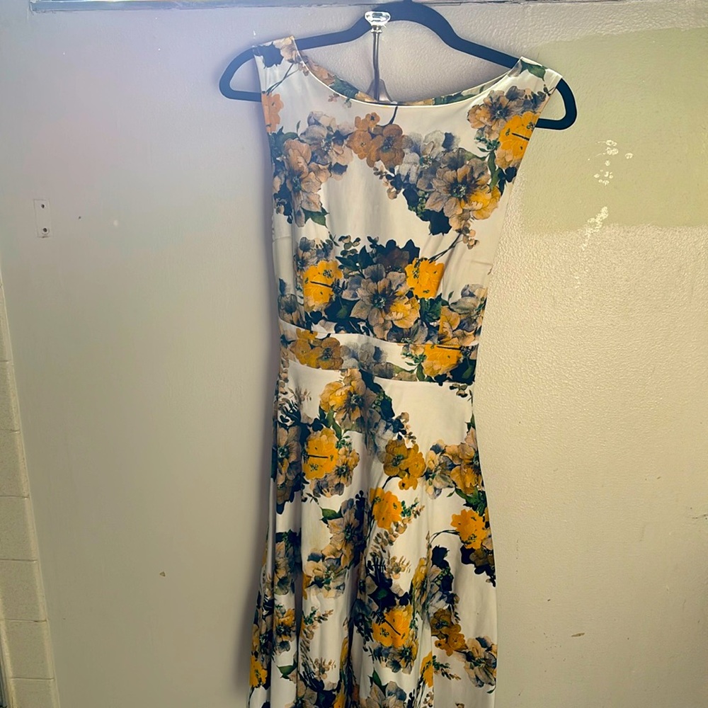 Sleeveless Floral Dress